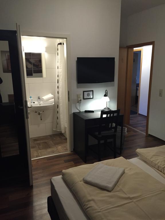 Hotel Engel Waldbronn Room photo
