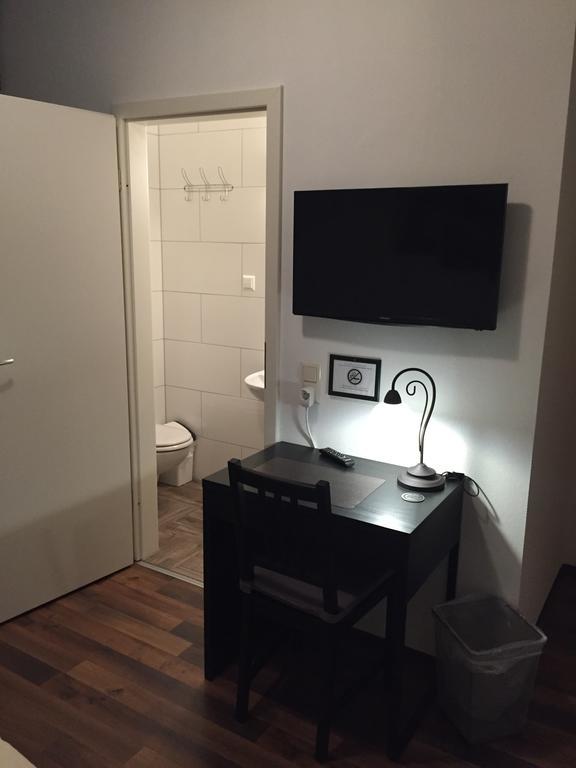Hotel Engel Waldbronn Room photo
